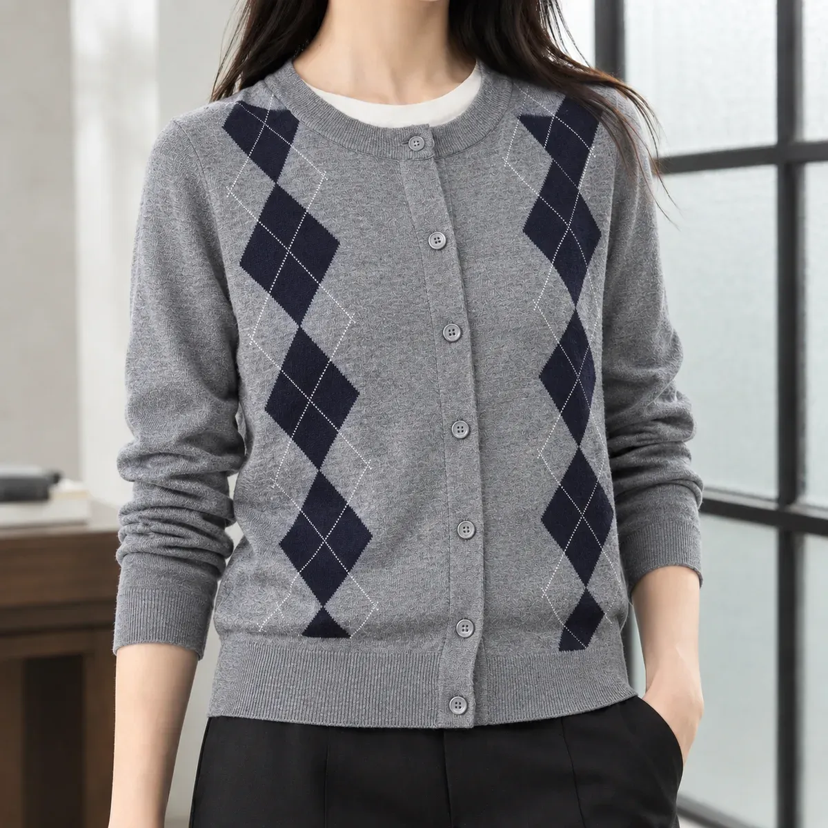 Madeleine-Louise Argyle Cardigan in Gray