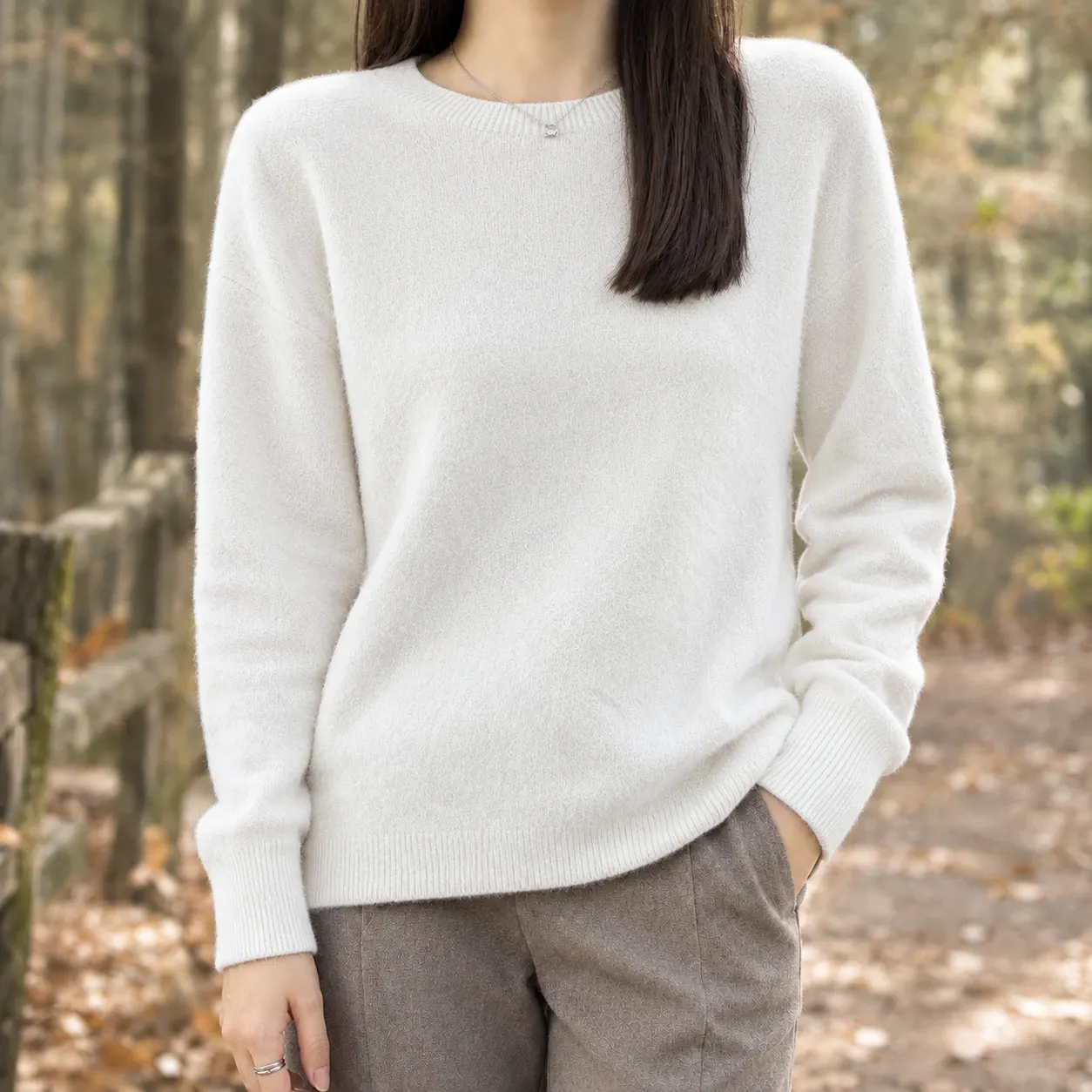 Annabel-Faye Crew Neck Sweater in White