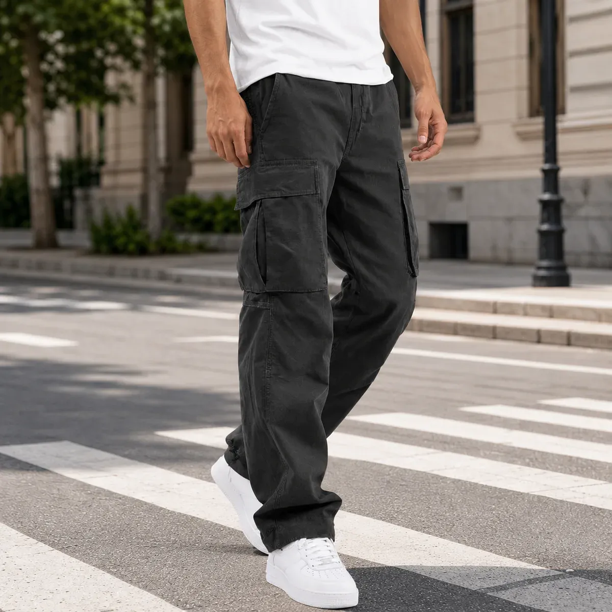 Percival Relaxed Cargo Pants in Black