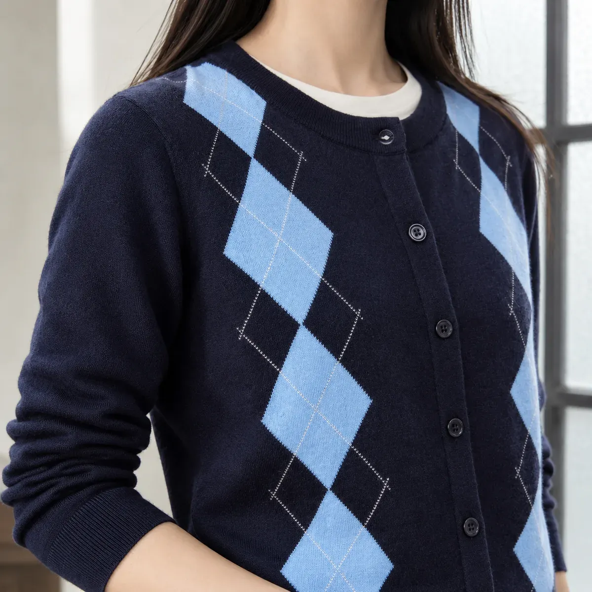 Madeleine-Louise Argyle Cardigan — detail